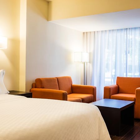 Fiesta Inn San Luis Potosi Glorieta Juarez Buitenkant foto