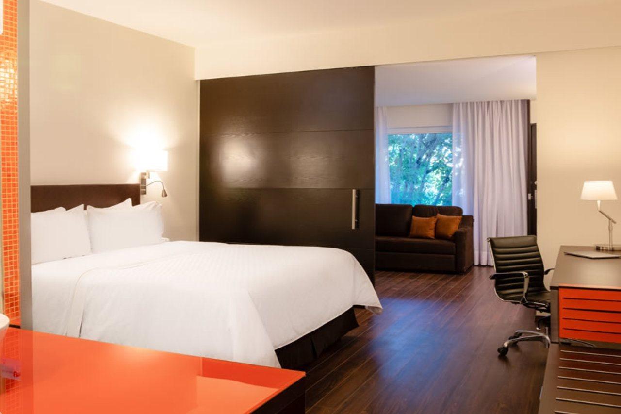 Fiesta Inn San Luis Potosi Glorieta Juarez Buitenkant foto