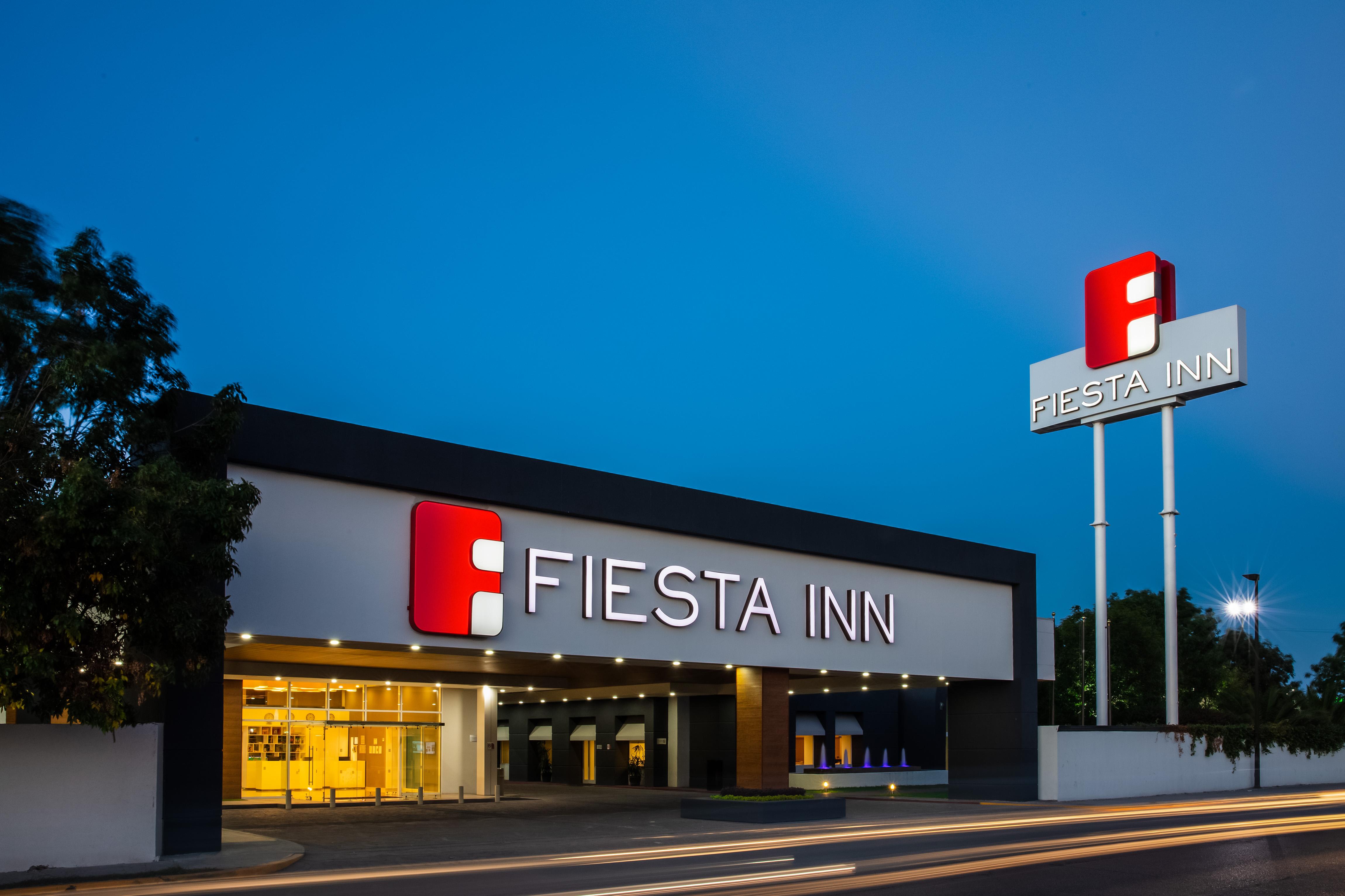 Fiesta Inn San Luis Potosi Glorieta Juarez Buitenkant foto