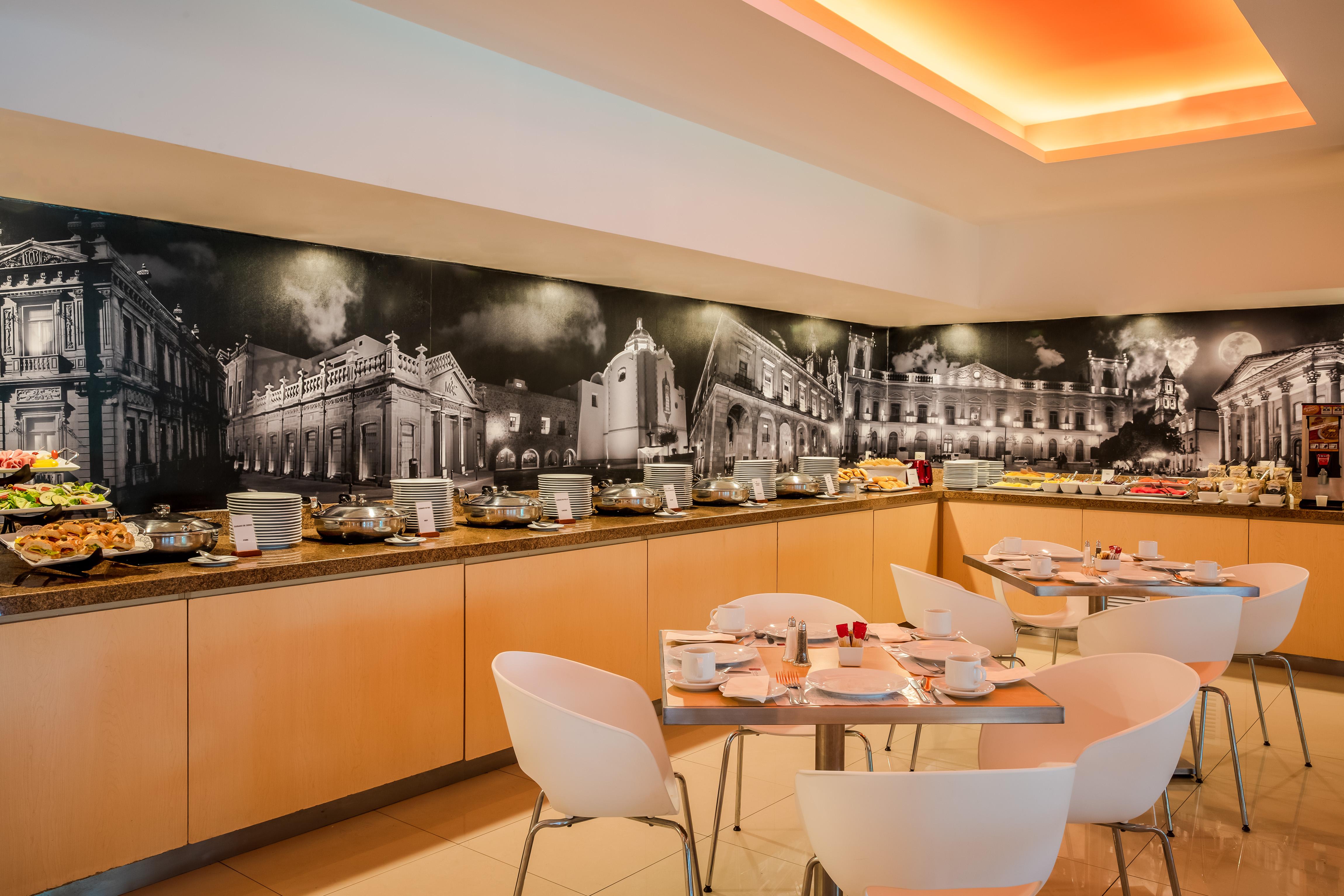 Fiesta Inn San Luis Potosi Glorieta Juarez Buitenkant foto