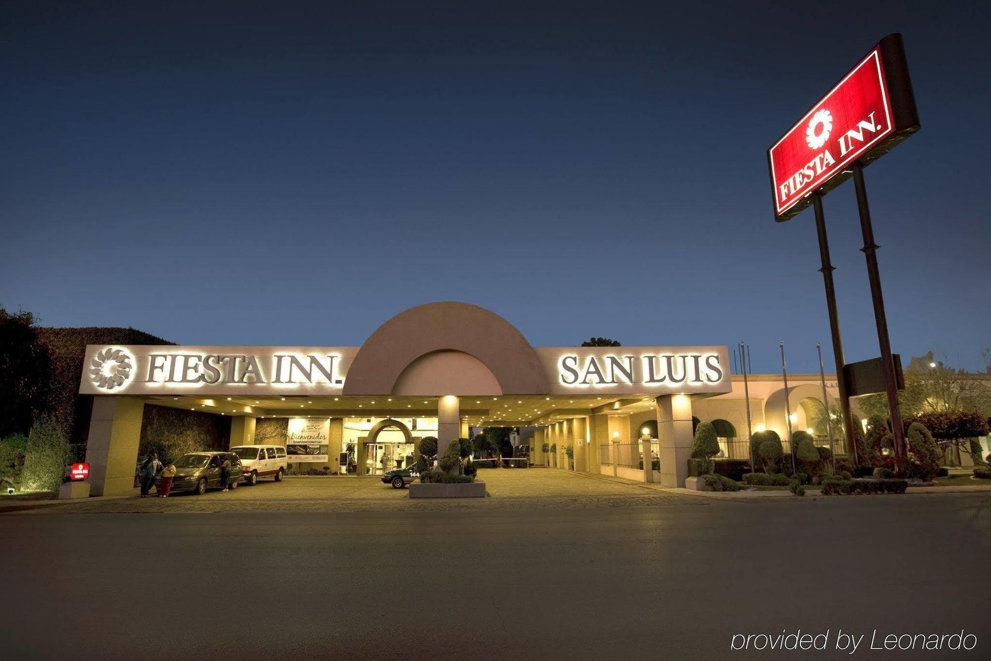 Fiesta Inn San Luis Potosi Glorieta Juarez Buitenkant foto